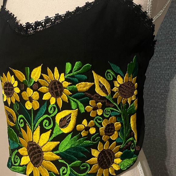 🌻🌻🌻🌻 - Picture 3 of 4